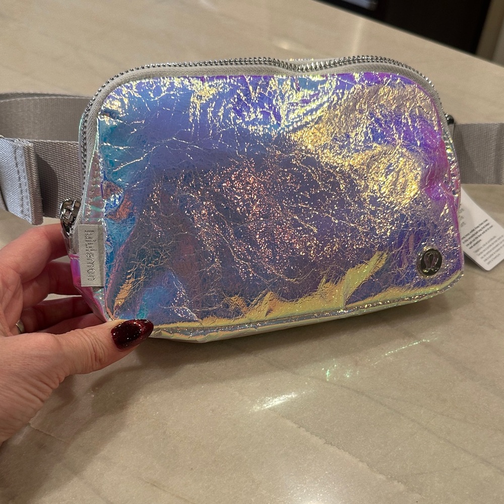 NWT Lululemon Athletica Iridescent Belt Bag 🩵